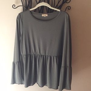 PIKO 1988 Green Long Sleeve Top. Size M